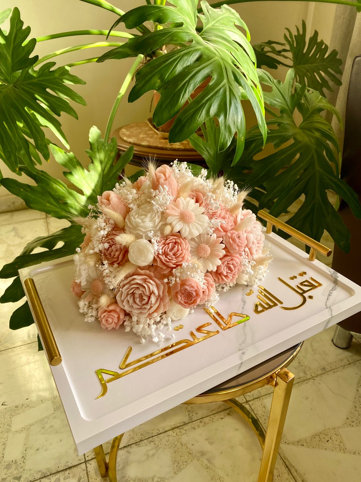 صينية فاخرة من الشمع المعطر الفواح