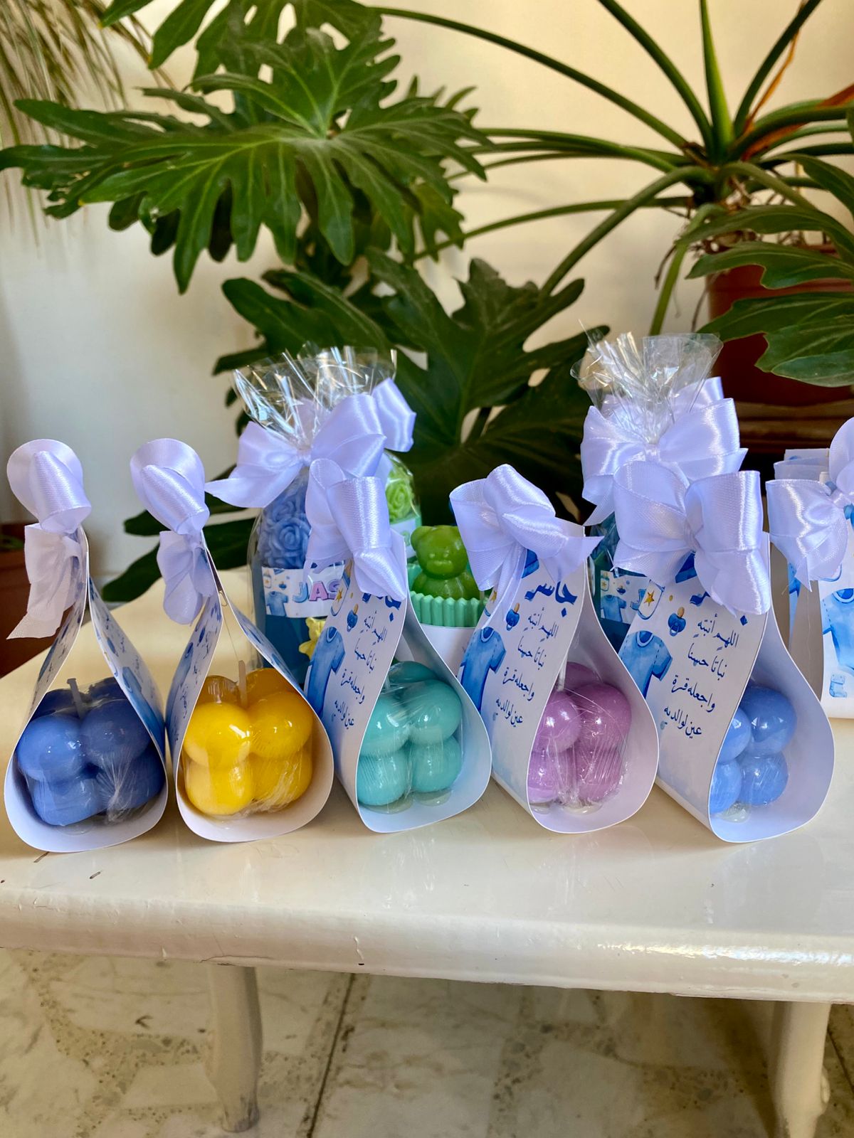 توزيعة مولود جديد من الشمع ببلز